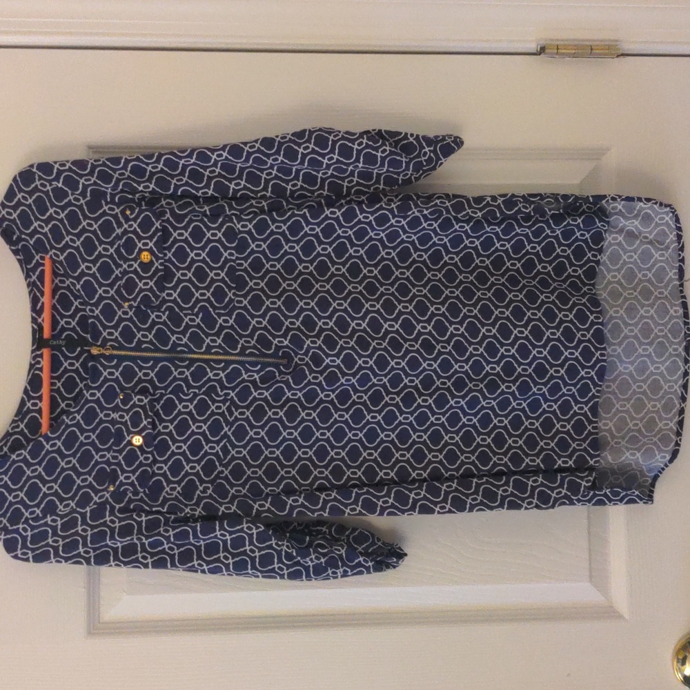 Blue Geometric Pattern Blouse By Cathy Women's Sz Small Adjustable Sleeves Hi Lo